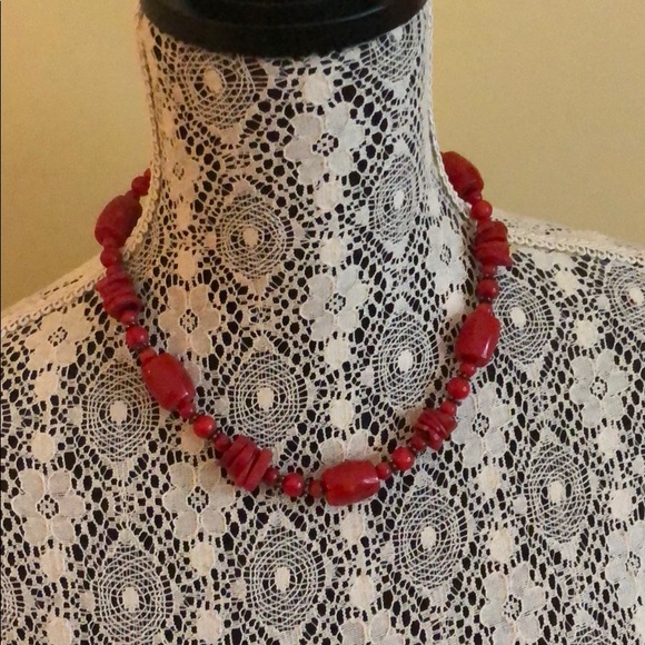 Red Beaded necklace - Picture 1 of 6